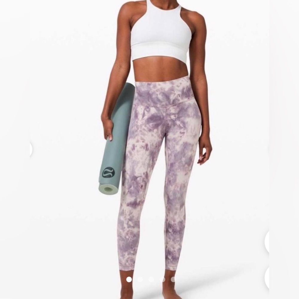 Lululemon Align High-rise Diamond Dye Leggings
Size 8